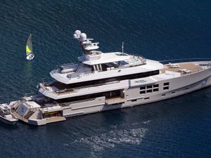 BIG FISH - McMullen and Wing 45m - 5 Cabins - Tahiti - South Pacific BIG FISH - McMullen and Wing 45m - 5 Cabins - Tahiti - South Pacific