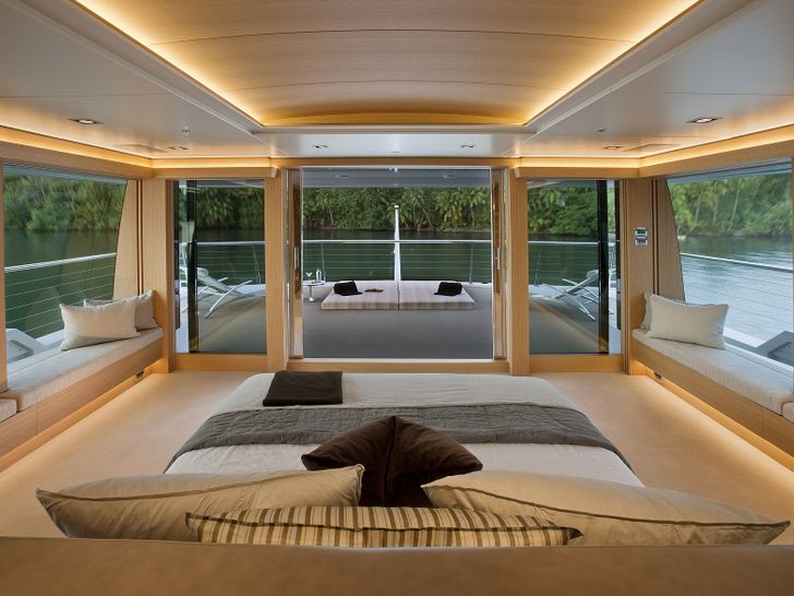 BIG FISH - McMullen and Wing 45m - VIP Stateroom