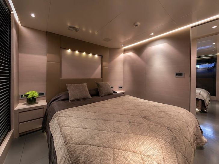 BILLA Admiral 42m VIP cabin 1 BILLA Admiral 42m VIP cabin 1