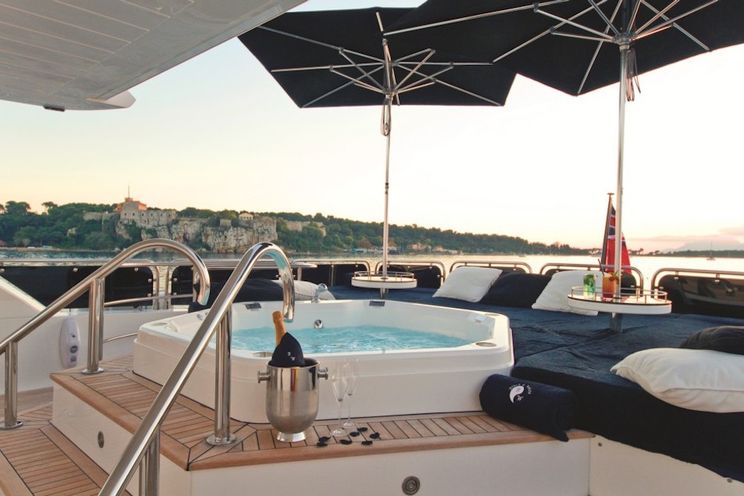 Charter Yacht BLACK AND WHITE - Sunseeker 34m - 5 Cabins - Baie des Anges - Cannes - Antibes - Monaco