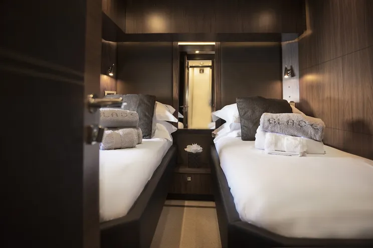 Charter Yacht BLADE 6 - Sunseeker Predator 92 - 4 Cabins - Athens - Zakynthos - Mykonos