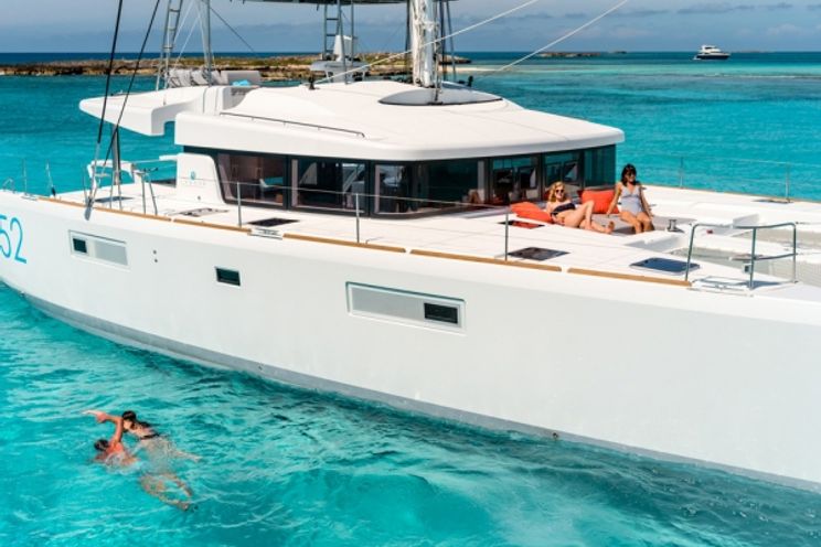 Charter Yacht Lagoon 52 Premier - 6 Cabins - Marsh Harbour - Bahamas