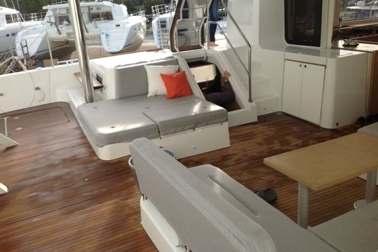 Charter Yacht Lagoon 52 - 5 Cabins - Athens