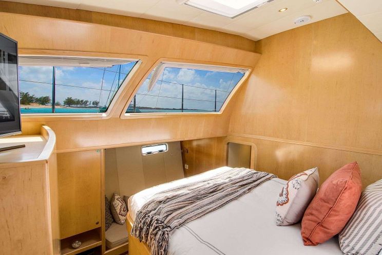 Charter Yacht BLUE GRYPHON - Prout 83 - 5 Cabins - Nassau - Staniel Cay - Exumas - Bahamas