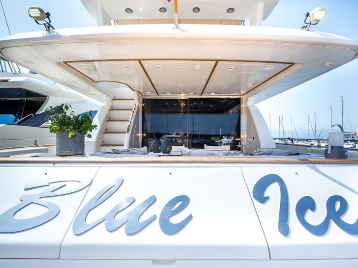 BLUE ICE - Uniesse Marine 73 BLUE ICE - Uniesse Marine 73