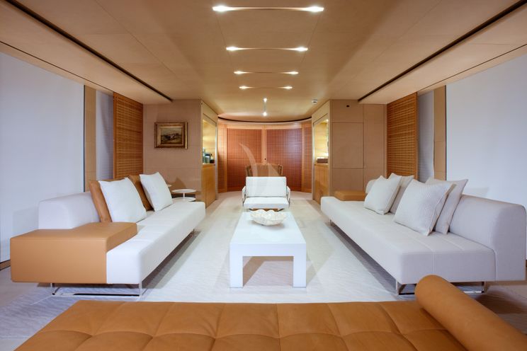 Charter Yacht BLUE MAGIC - Heesen 156 - 5 Cabins - Cannes - Antibes - St Tropez - Monaco