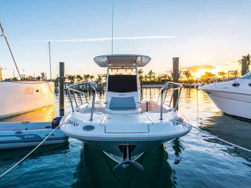 Charter Yacht Boston Whaler - 2015 - Nassau - Staniel Cay