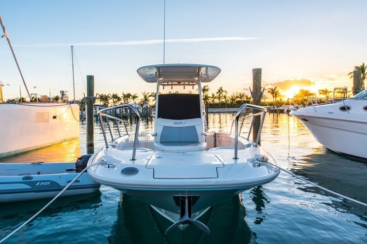 Charter Yacht Boston Whaler - 2015 - Nassau - Staniel Cay