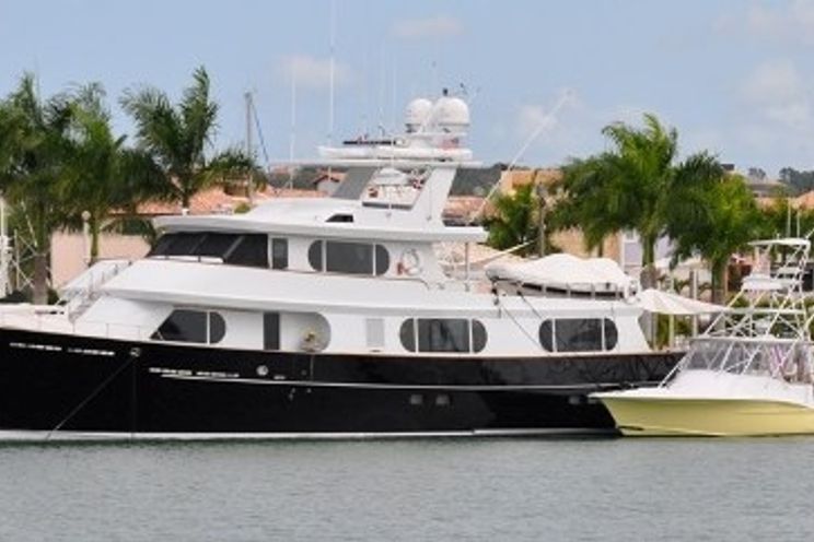 Charter Yacht BRAVO - Stephens 100 - 3 Cabins - Bahamas - Florida