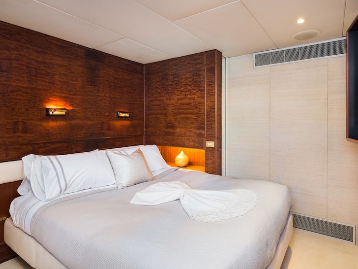 BRAZIL Heesen 40m - VIP cabin 1 BRAZIL Heesen 40m - VIP cabin 1