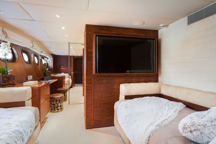 Charter Yacht BRAZIL - Heesen 40m - 5 Cabins - Split - Hvar - Dubrovnik - Mljet - Croatia