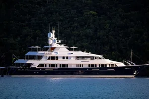 BROADWATER - Feadship 55m - 6 Cabins - St Barths - Monaco - Capri