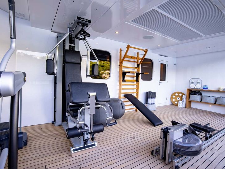 Broadwater 55m Feadship Gym