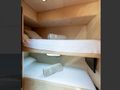 upper/lower bunk bed cabin