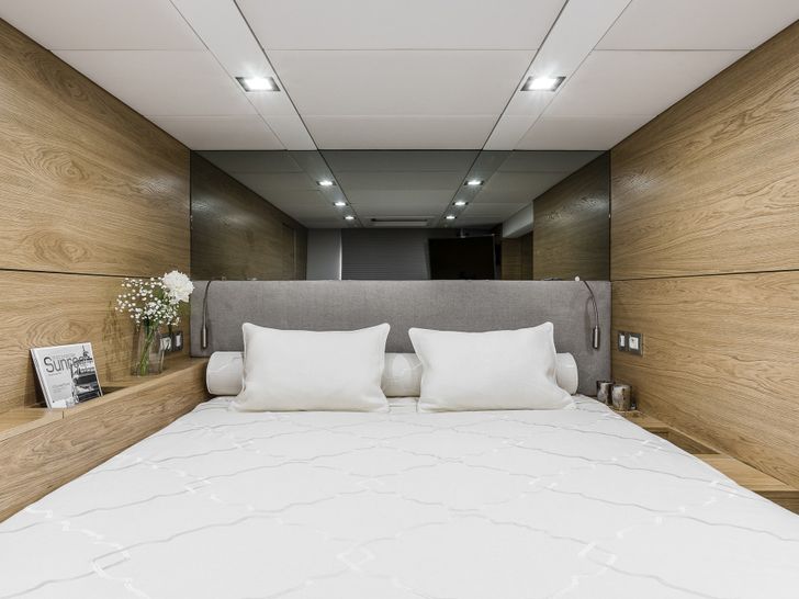 CALMAO Sunreef 74 Luxury Catamaran Double Cabin