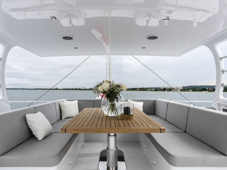 CALMAO Sunreef 74 - flybridge CALMAO Sunreef 74 - flybridge