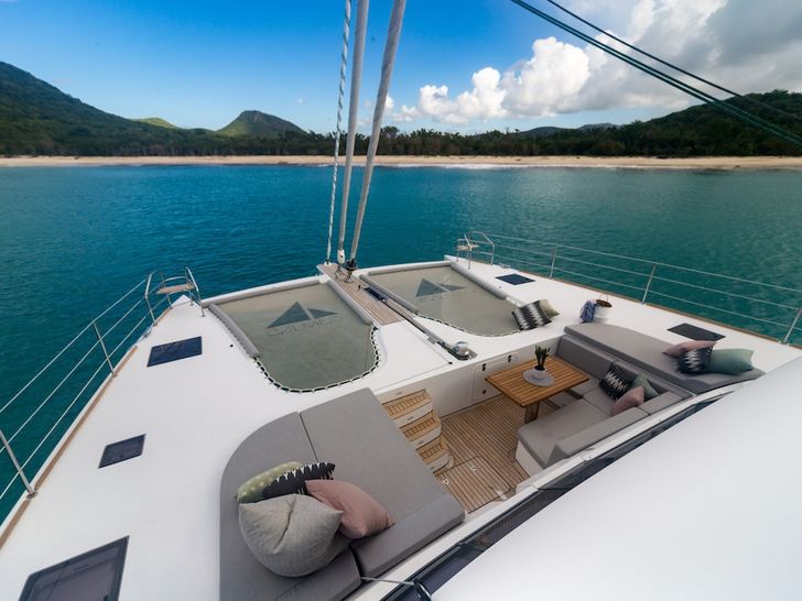 CALMAO Sunreef 74 - foredeck CALMAO Sunreef 74 - foredeck