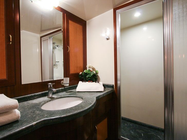 CANEREN Bathroom CANEREN Bathroom