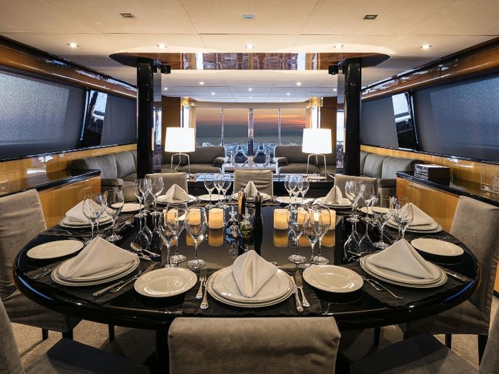 CAN'T REMEMBER - Tecnomar 116 ft,formal dining CAN'T REMEMBER - Tecnomar 116 ft,formal dining