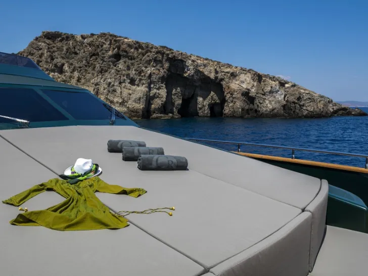 CAN'T REMEMBER - Tecnomar 116 ft,bronzing area by the bow CAN'T REMEMBER - Tecnomar 116 ft,bronzing area by the bow