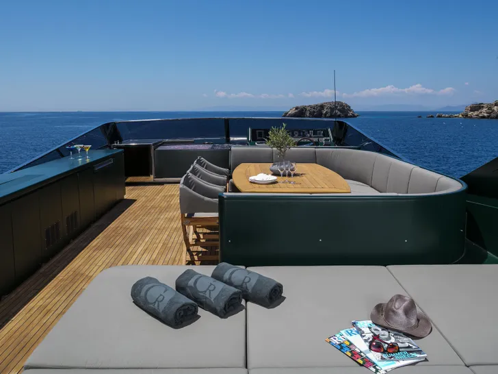 CAN'T REMEMBER - Tecnomar 116 ft,sundeck sun pads CAN'T REMEMBER - Tecnomar 116 ft,sundeck sun pads