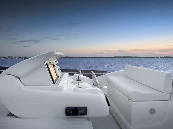 CARE ONE - Ferretti 500