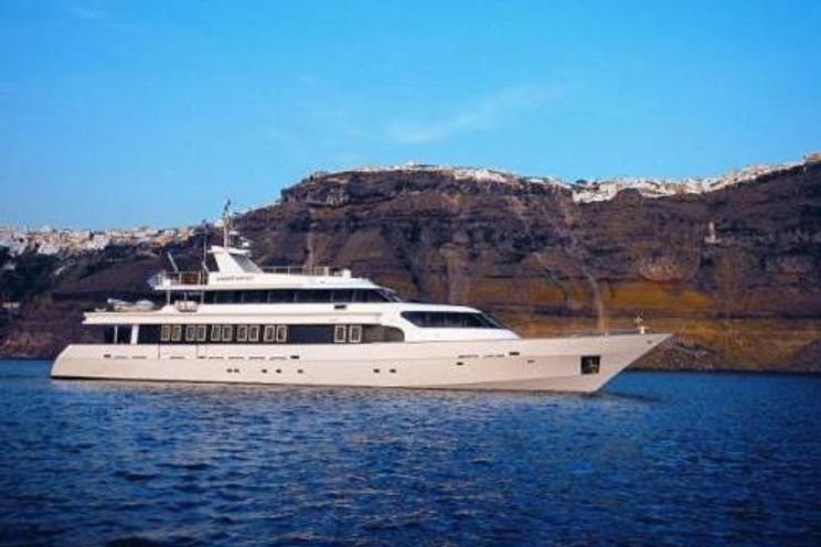 Charter Yacht CARMEN FONTANA - Custom Build - 5 Cabins - Athens