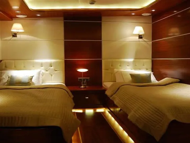 CARPEDIEM 4 Cabin CARPEDIEM 4 Cabin