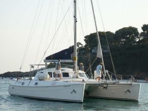 Cat 23 - Barcelona Day Charter Catamaran - Puerto Olimpico Cat 23 - Barcelona Day Charter Catamaran - Puerto Olimpico