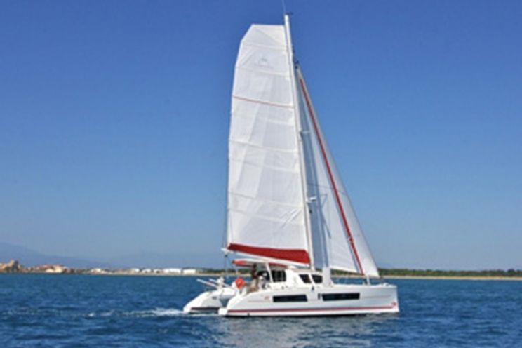 Charter Yacht Catana 42 CI with watermaker - 4 Cabins - Tahiti,Bora Bora an the South Pacific