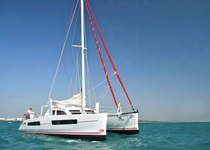 Catana 47 with watermaker and AC - 6 Cabins - Tahiti,Bora Bora and the South Pacific
