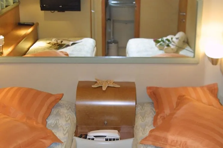 Charter Yacht CATHERINES - Ferretti 58 - 3 Cabins - Athens