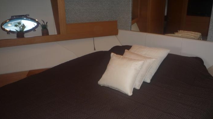 Charter Yacht CAYENNE - Pershing 64 - 3 Cabins - Monaco - Antibes - Cannes - St Tropez