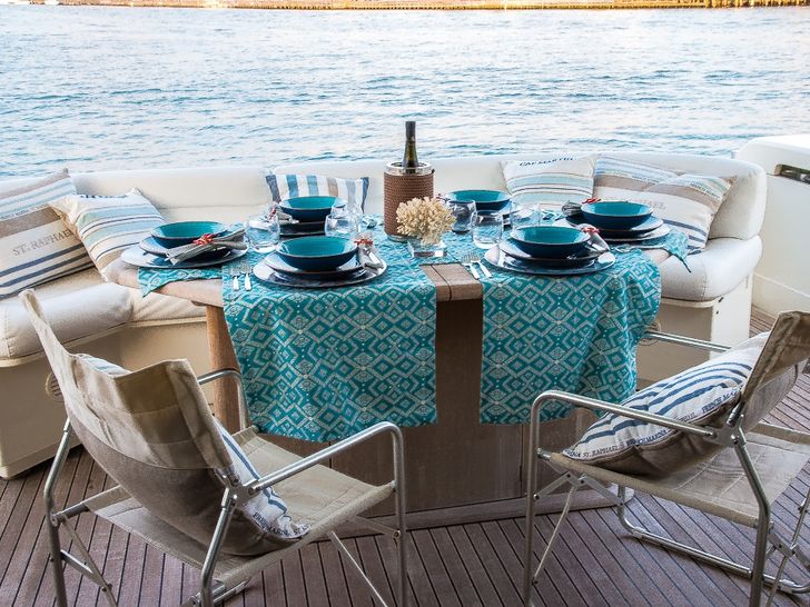 CELINE Ferretti 70 Aft Dining CELINE Ferretti 70 Aft Dining