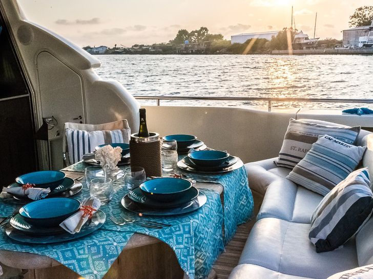 CELINE Ferretti 70 Aft Dining CELINE Ferretti 70 Aft Dining