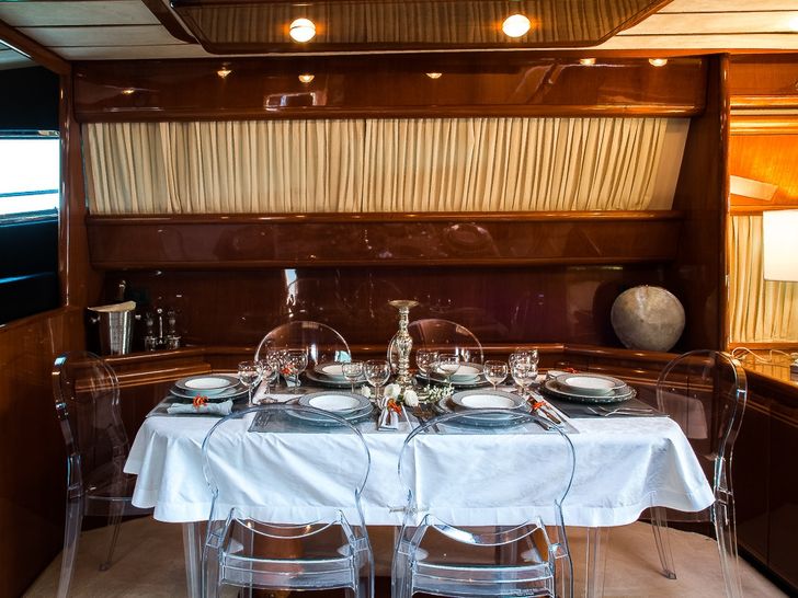 CELINE Ferretti 70 Dining CELINE Ferretti 70 Dining