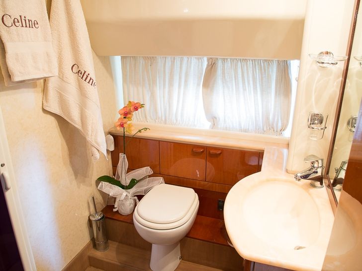 CELINE Ferretti 70 Bathroom CELINE Ferretti 70 Bathroom
