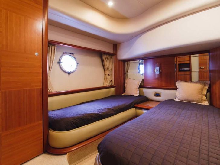 Miami Day Charter Yacht C Miami Day Charter Yacht C