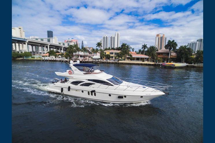 Charter Yacht C’EST LA VIE - Azimut 62 - Miami Day Charter Yacht - South Beach - Miami - Florida