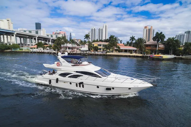 Charter Yacht C’EST LA VIE - Azimut 62 - Miami Day Charter Yacht - South Beach - Miami - Florida