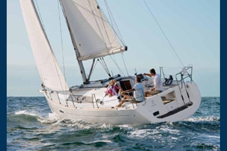 Charter Yacht Oceanis 34 - 3 Cabins - Tortola - Virgin Gorda