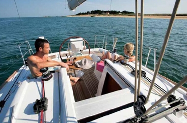 Charter Yacht Oceanis 34 - 3 Cabins - Tortola - Virgin Gorda