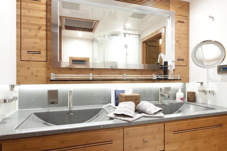 Charter Yacht CHE - Sunreef 114 - Naples - Palma - BVI