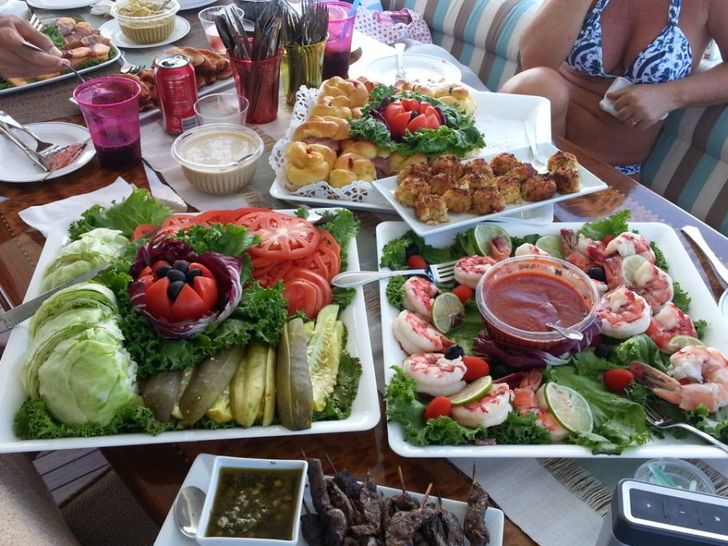 Miami Day Charter Yacht CHIP Lazzara 84 Fine Cuisine Miami Day Charter Yacht CHIP Lazzara 84 Fine Cuisine