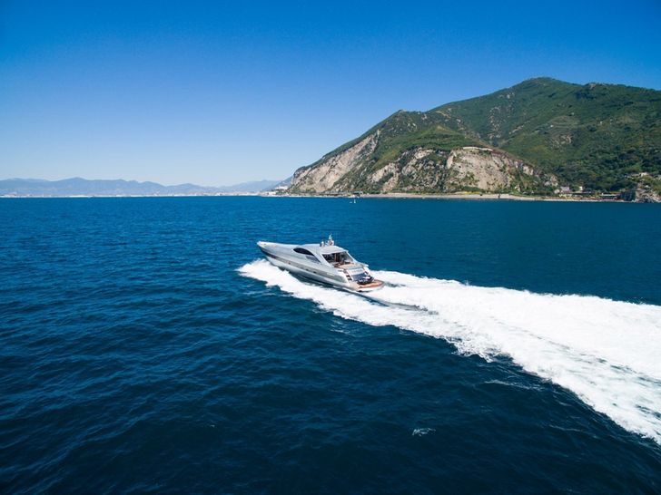 CINQUE Pershing 88 Motor Yacht Running