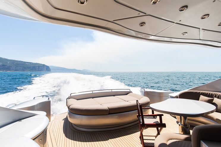 Charter Yacht CINQUE - Pershing 88 - 4 Cabins - Naples - Sicily - Sorrento