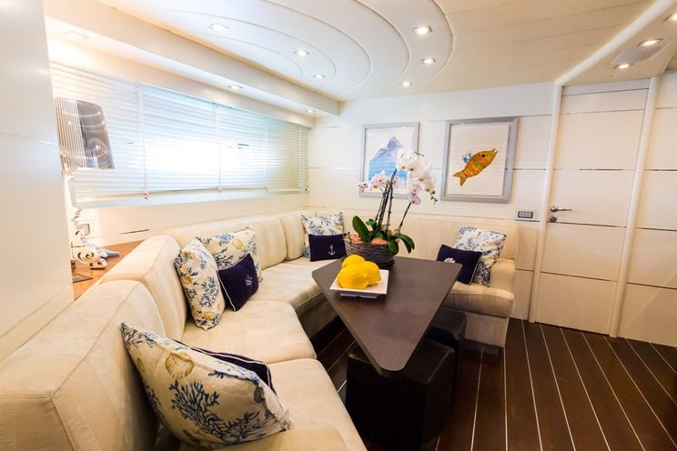 Charter Yacht CINQUE - Pershing 88 - 4 Cabins - Naples - Sicily - Sorrento