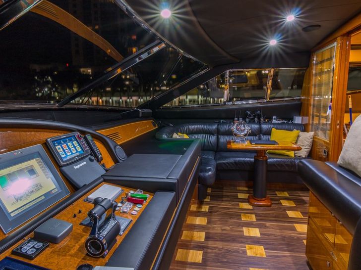 Miami Day Charter Yacht CINQUE MARE Ferretti 88 Wheelhouse Miami Day Charter Yacht CINQUE MARE Ferretti 88 Wheelhouse