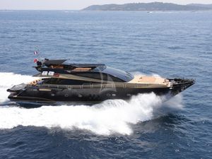 CLAREMONT - VGB Superyachts 105 - 4 Cabins - Cannes - Nice - Monaco - Antibes CLAREMONT - VGB Superyachts 105 - 4 Cabins - Cannes - Nice - Monaco - Antibes