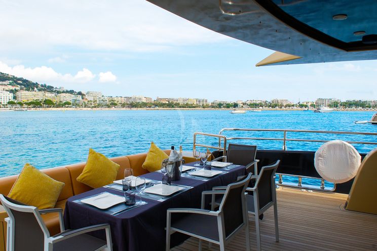 Charter Yacht CLAREMONT - VGB Superyachts 105 - 4 Cabins - Cannes - Nice - Monaco - Antibes